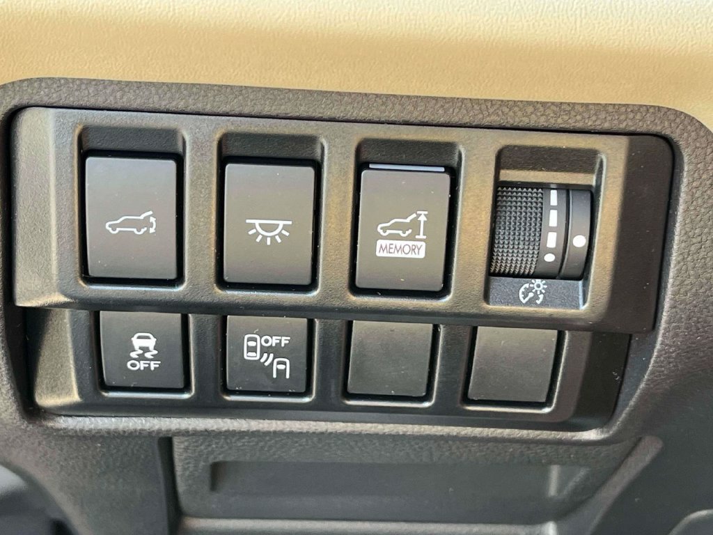 Used 2022 Subaru Ascent Touring AWD/4WD image 32