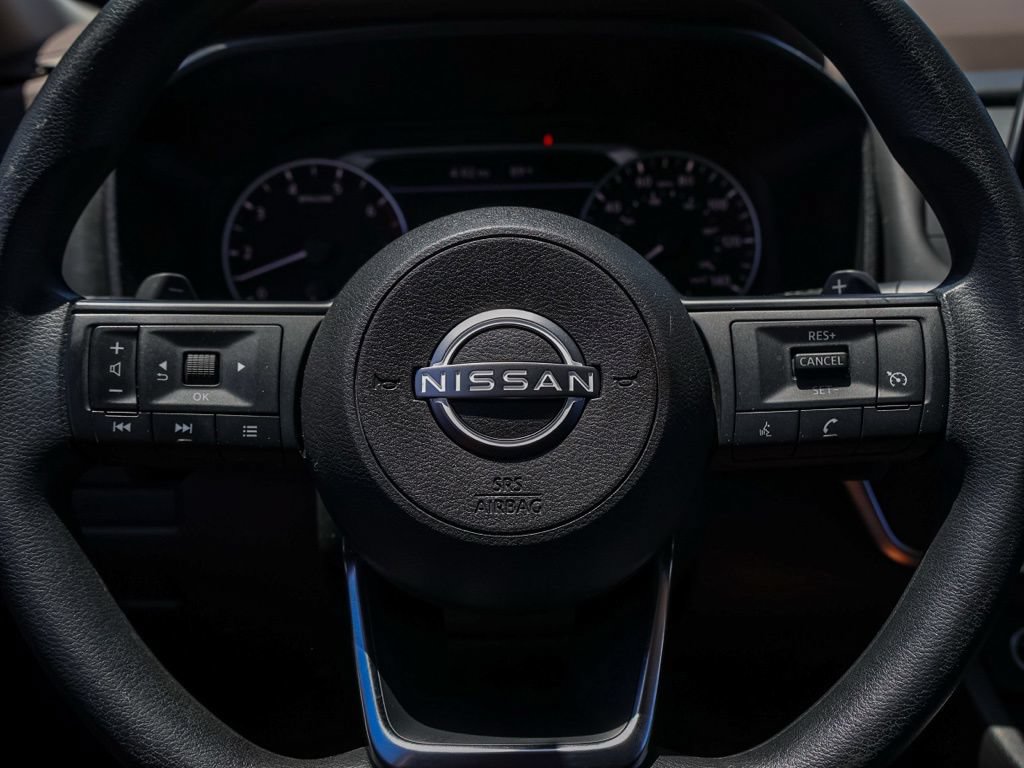 Used 2023 Nissan Rogue S FWD image 25