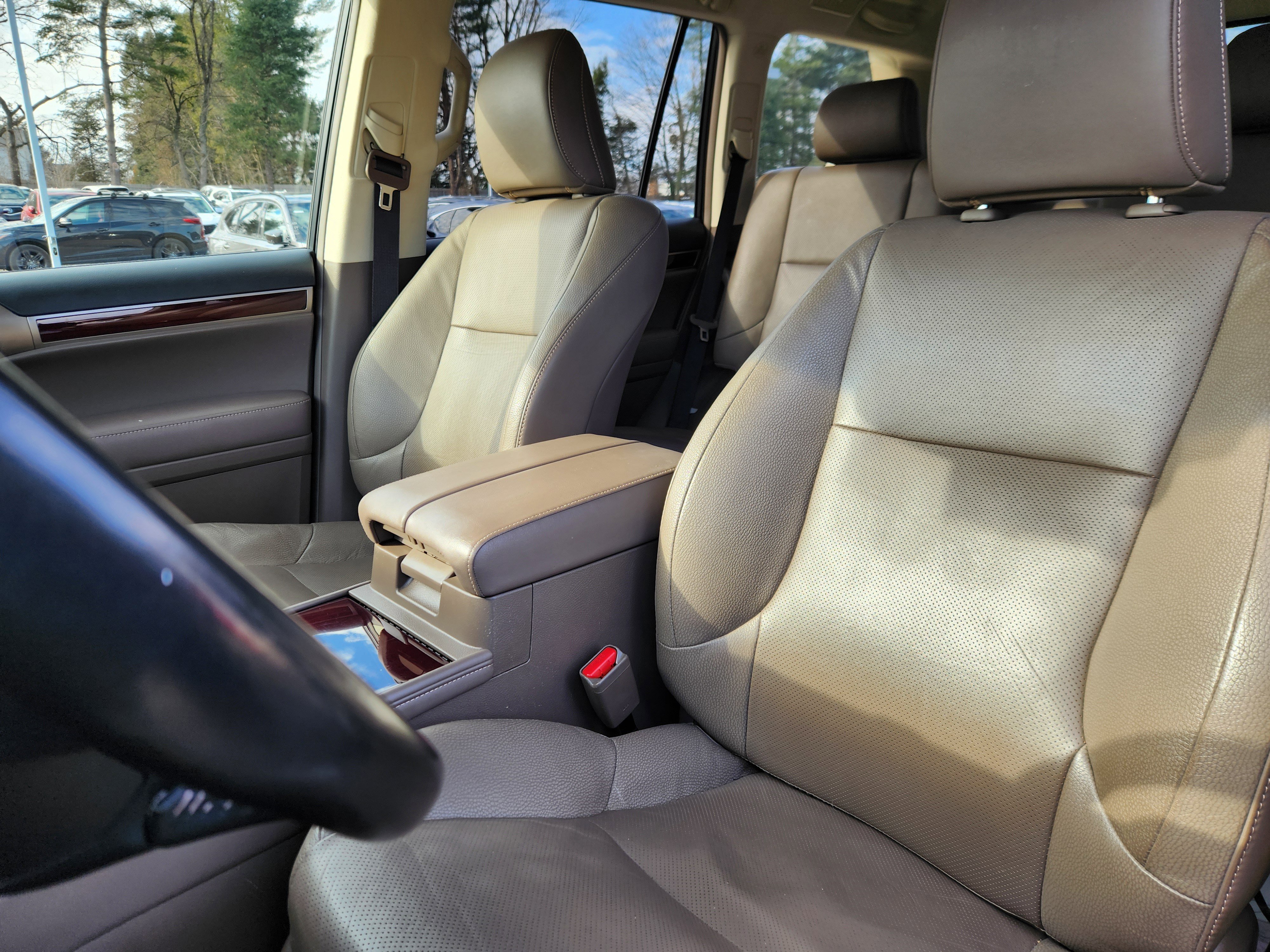 Used 2019 Lexus GX 460 image 7