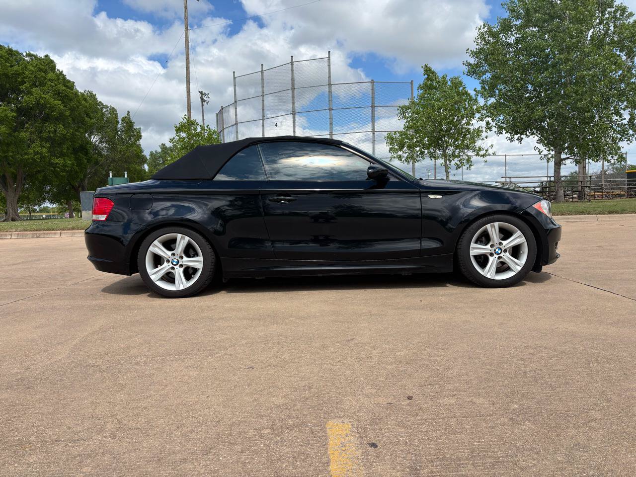 Used 2009 BMW 128i Convertible RWD image 34