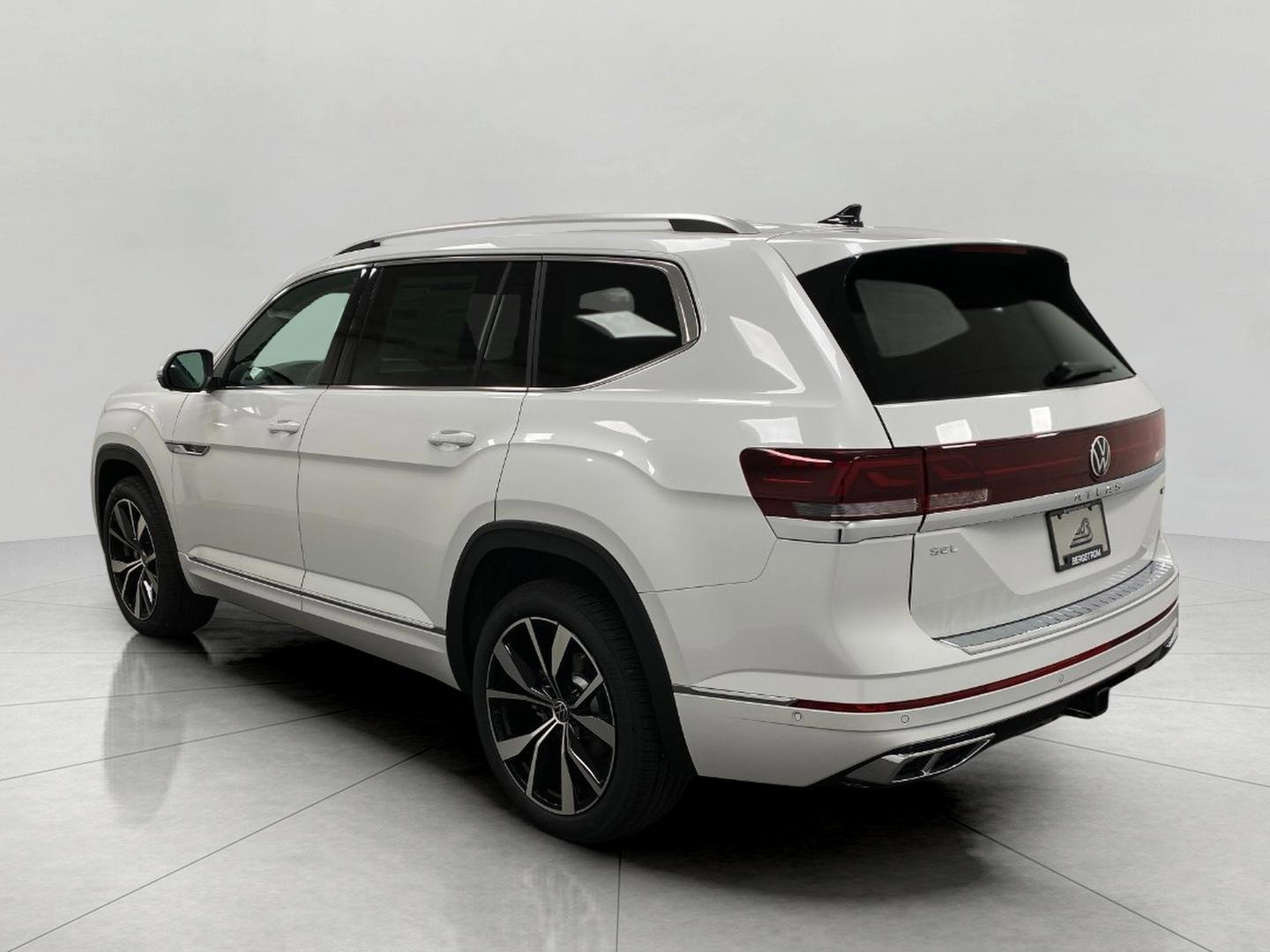 New 2026 Volkswagen Atlas SEL Premium R-Line image 8