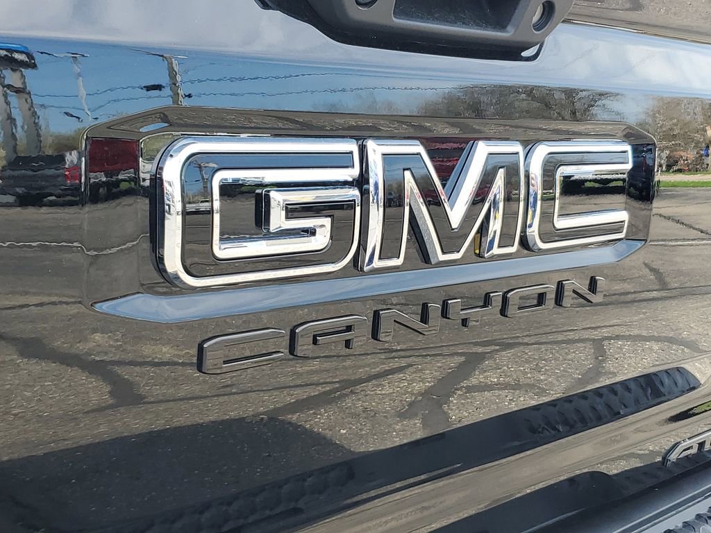New 2026 GMC Canyon AT4 w/ AT4 Premium Package AWD/4WD image 6