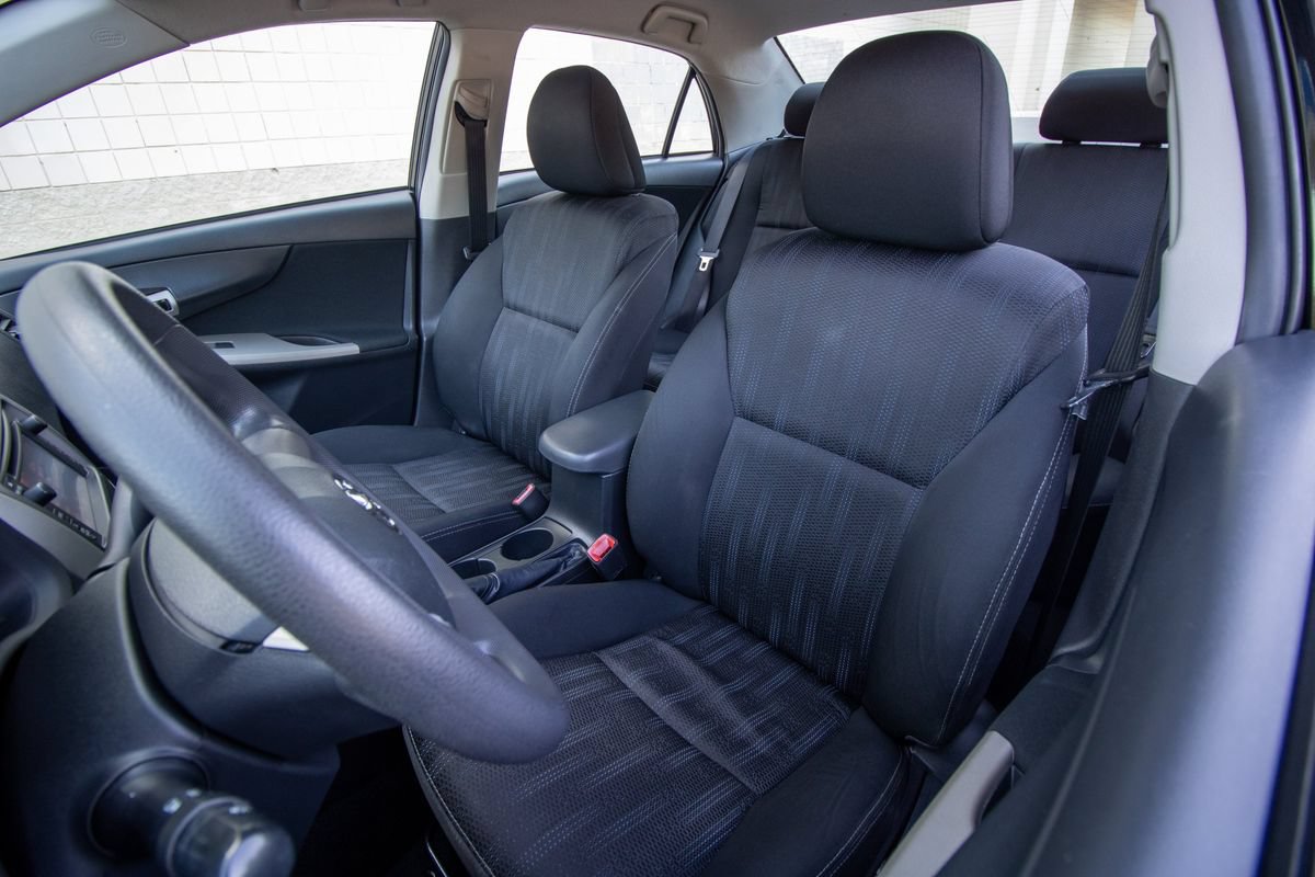 Used 2013 Toyota Corolla S FWD image 14