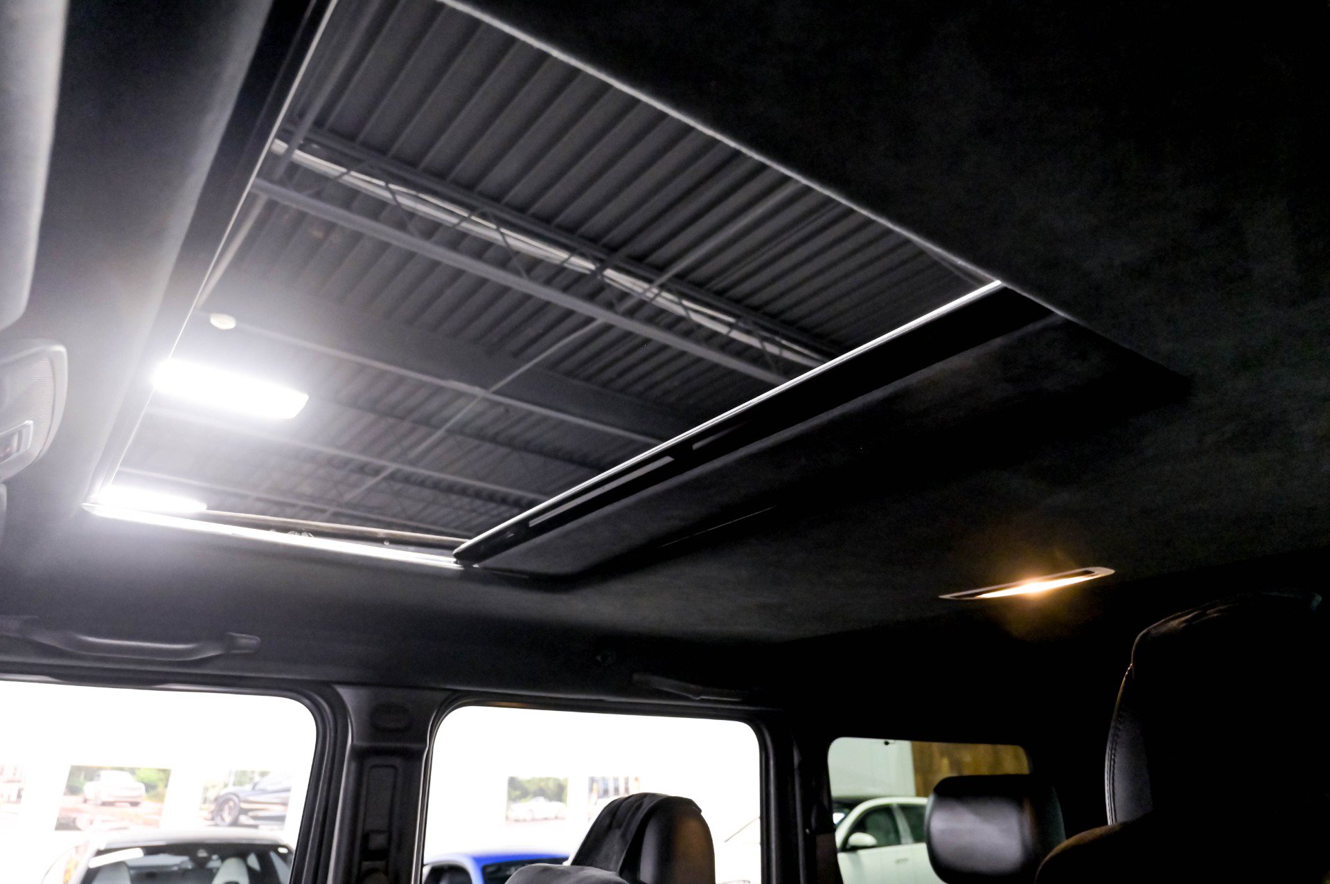 Used 2014 Mercedes-Benz G 63 AMG 4MATIC image 11