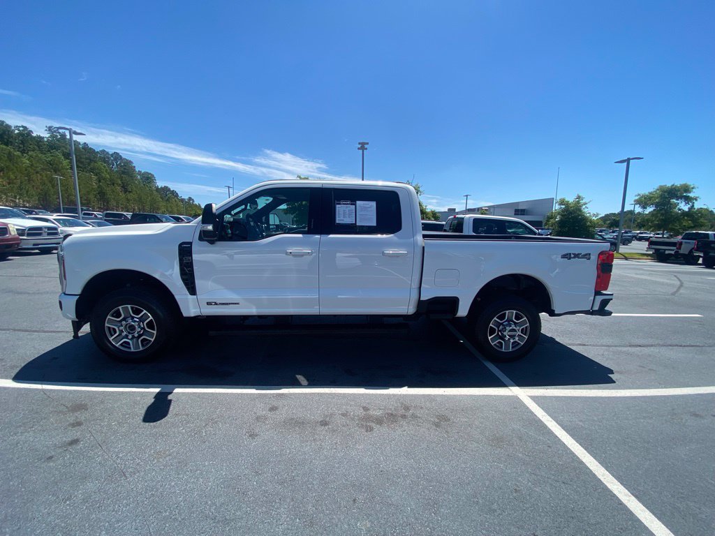 Used 2024 Ford F250 Lariat w/ Black Appearance Package AWD/4WD image 4
