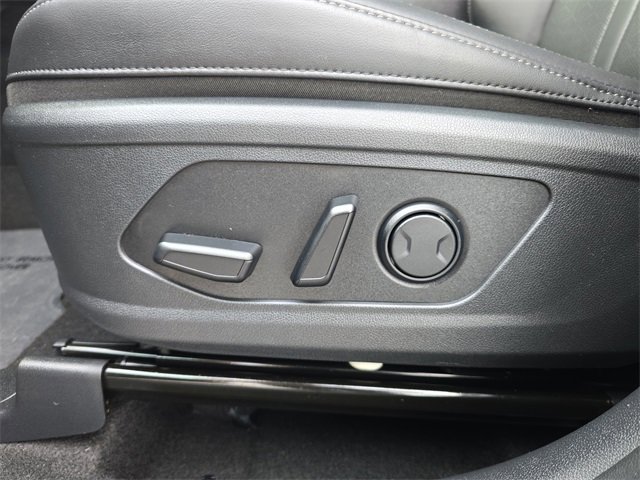 Used 2024 Kia Sorento EX w/ Panoramic Sunroof Package image 19