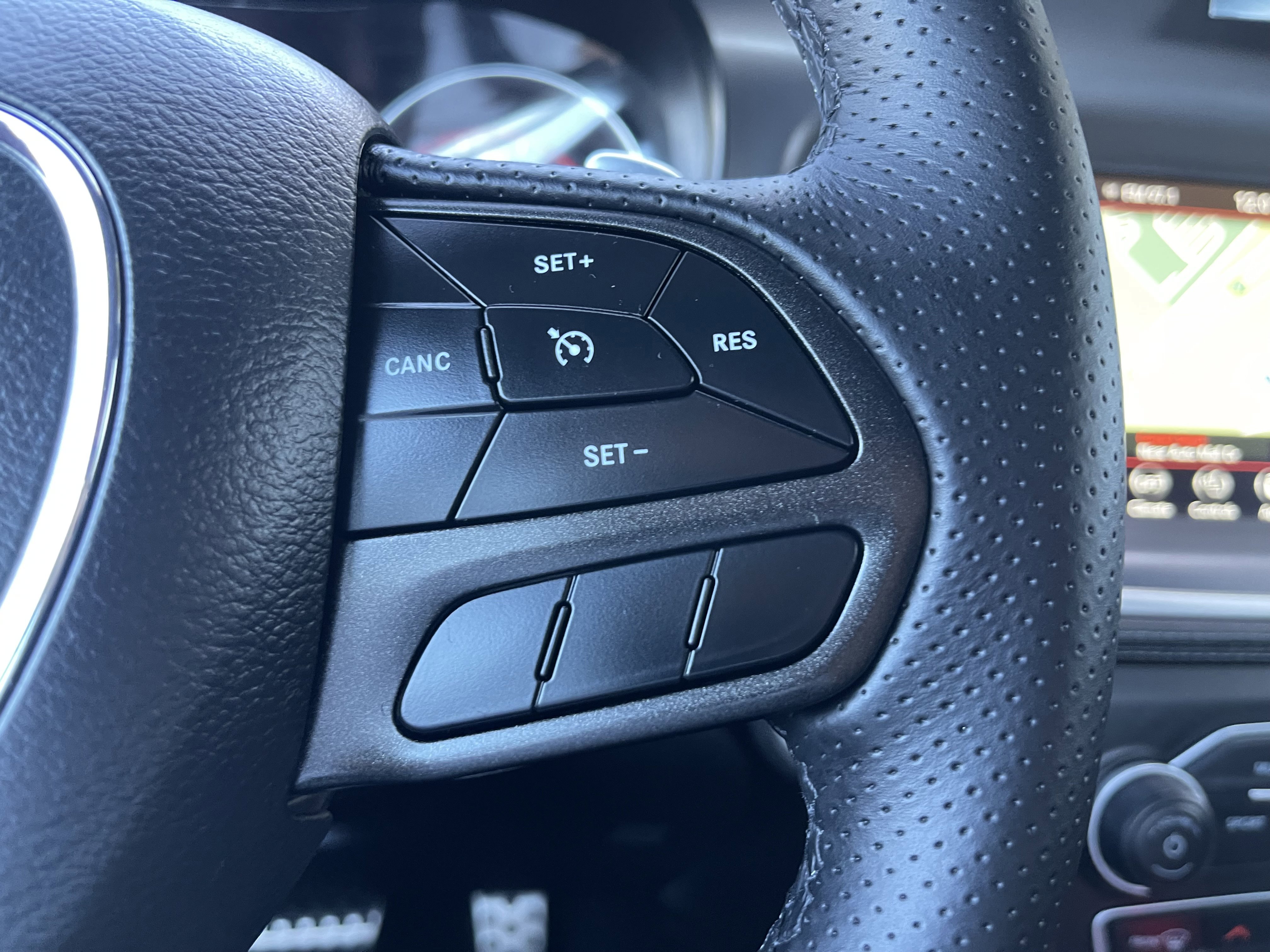 Used 2022 Dodge Charger R/T w/ Plus Group image 30