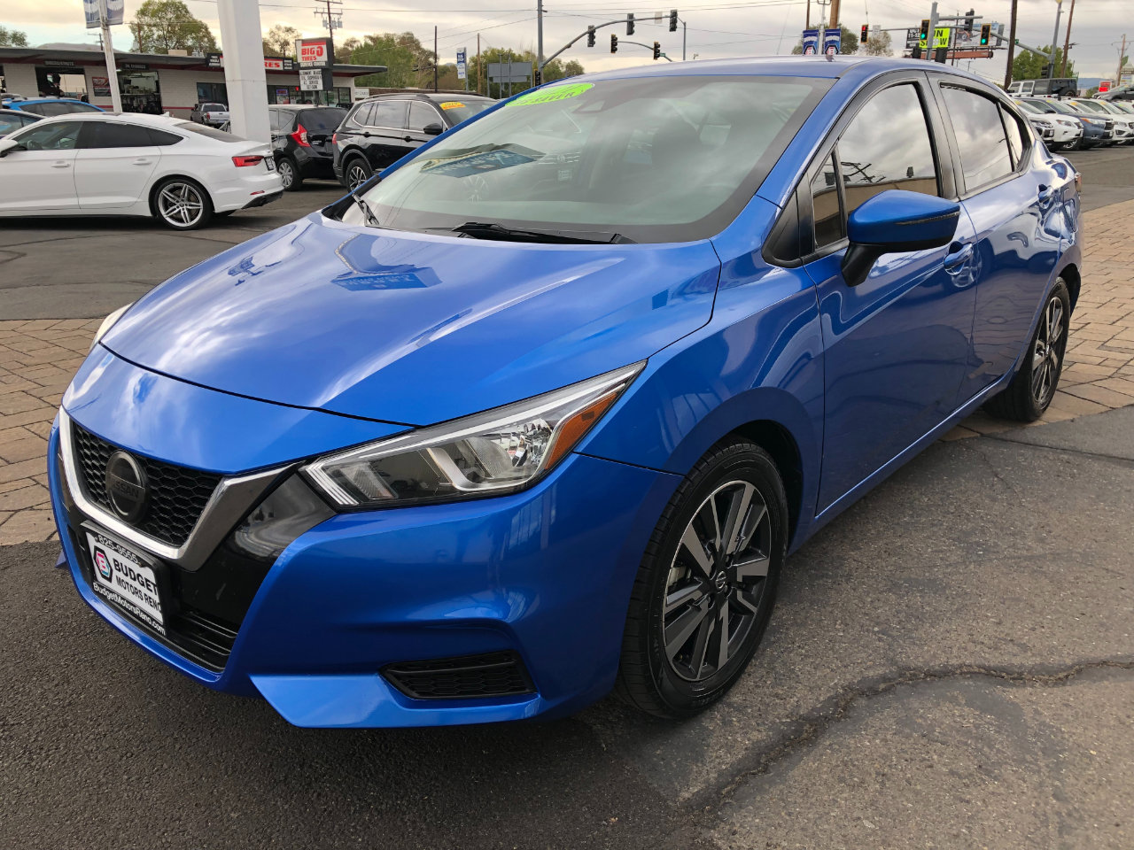Used 2021 Nissan Versa SV image 5