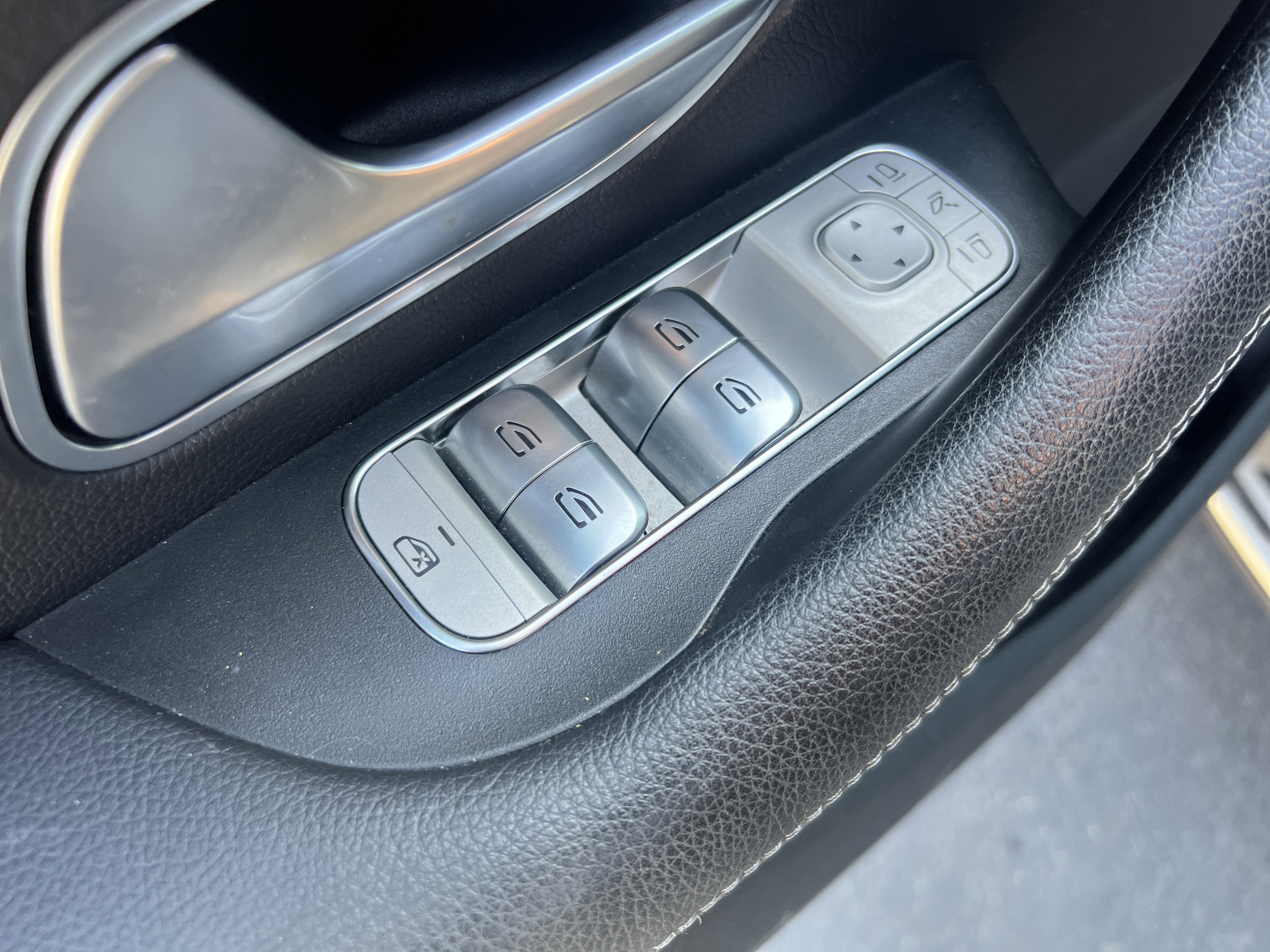 Certified 2022 Mercedes-Benz GLE 350 4MATIC image 15
