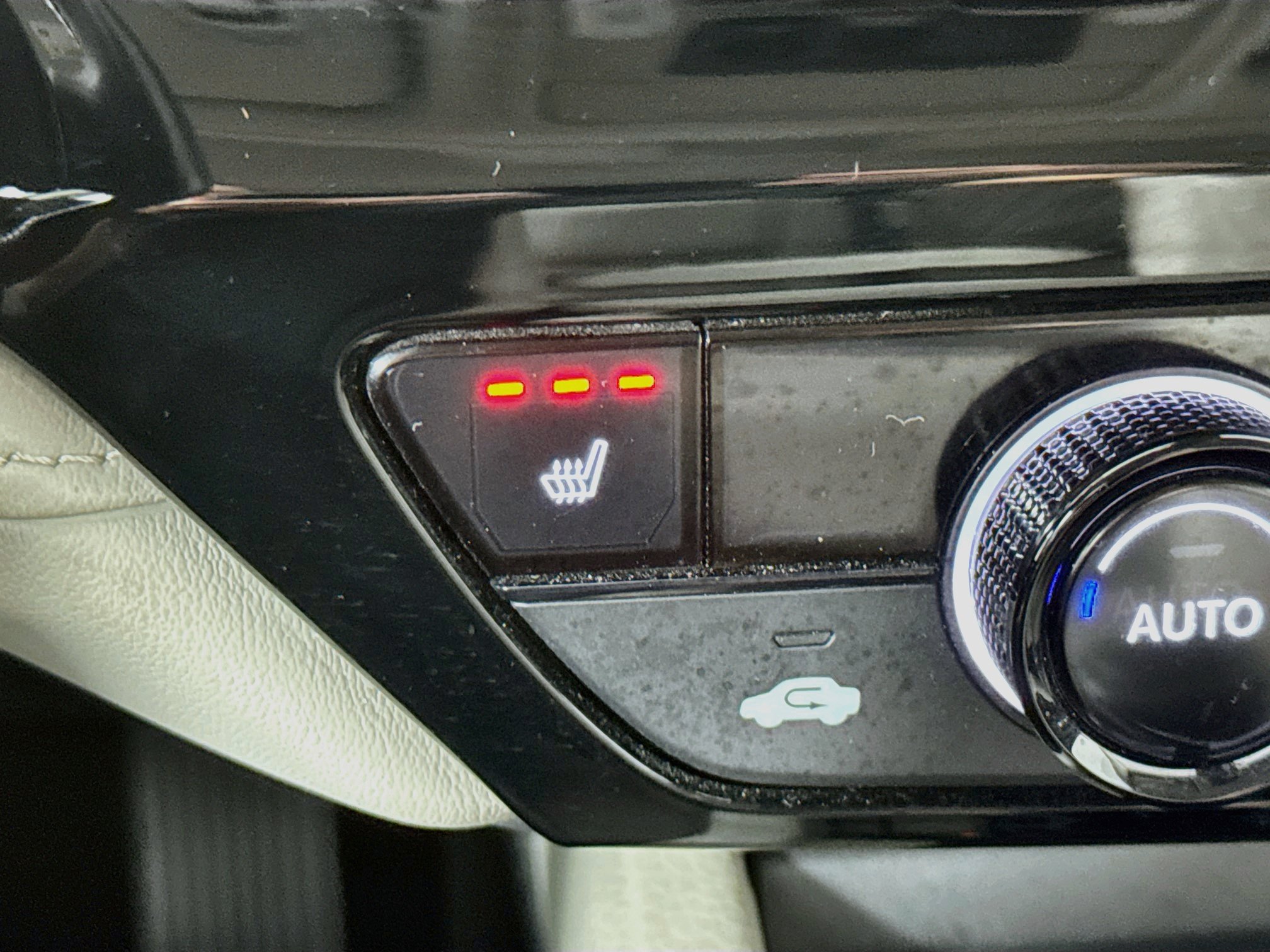 Certified 2024 Honda Accord EX-L image 19