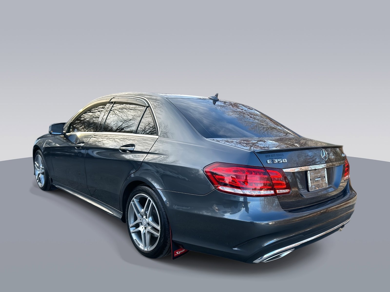 Used 2014 Mercedes-Benz E 350 4MATIC Sedan image 5