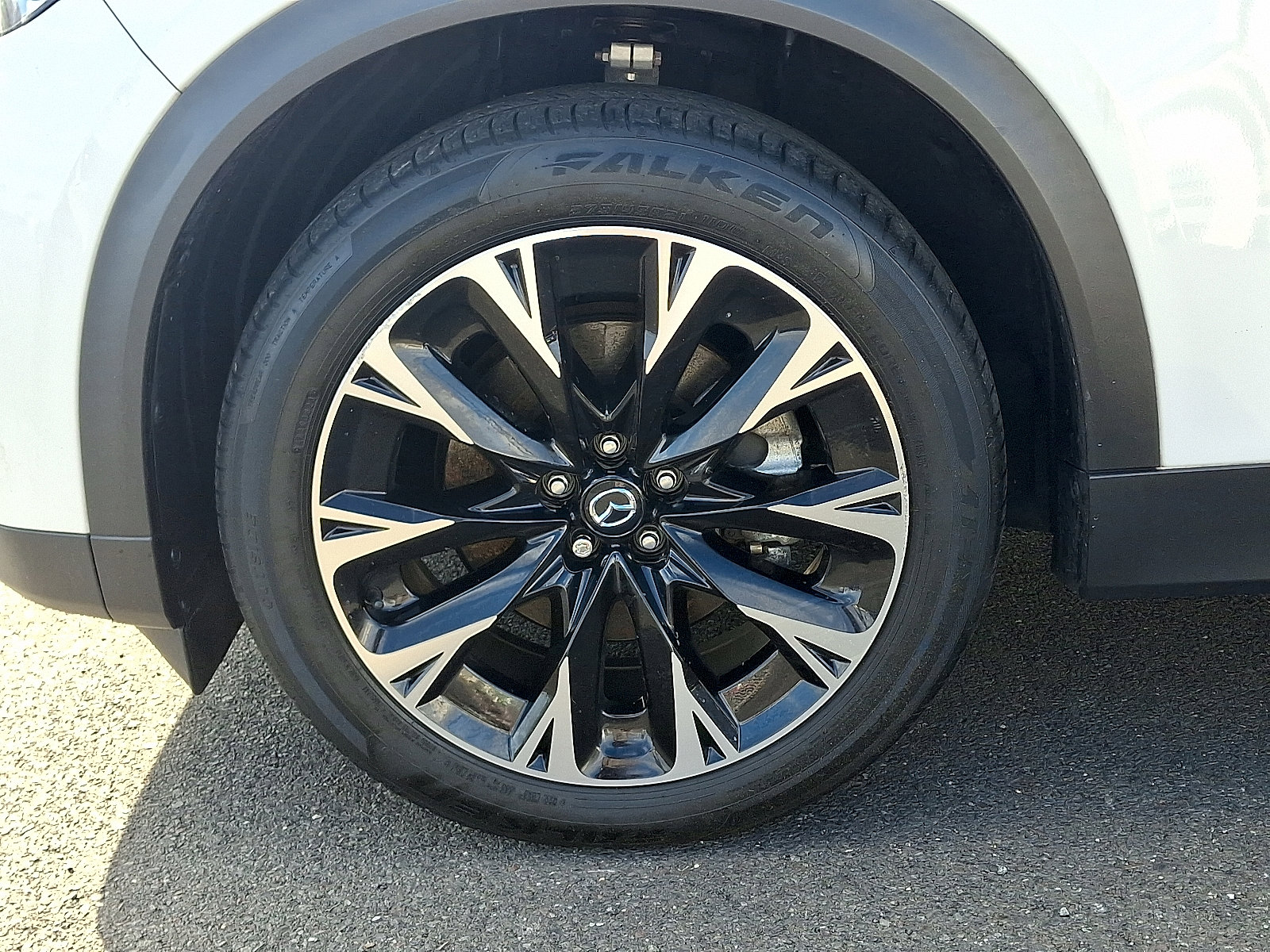 Certified 2024 MAZDA CX-90 Plug-In Hybrid w/ Premium Pkg image 9