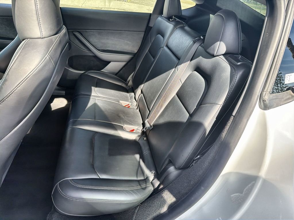 Used 2023 Tesla Model Y Long Range image 25