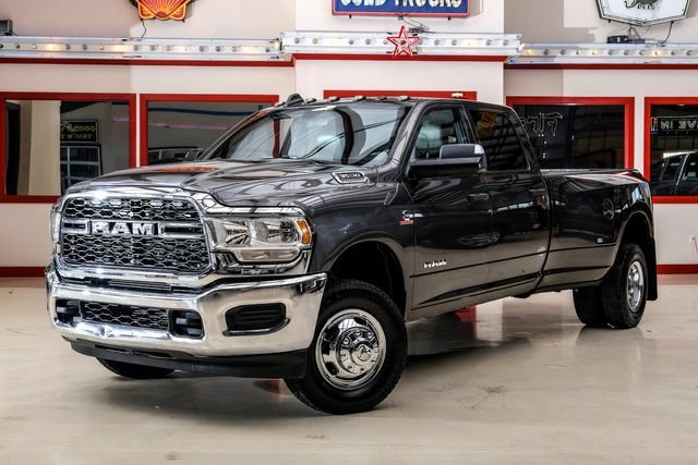 Used 2021 RAM 3500 Tradesman w/ Chrome Appearance Group AWD/4WD image 2