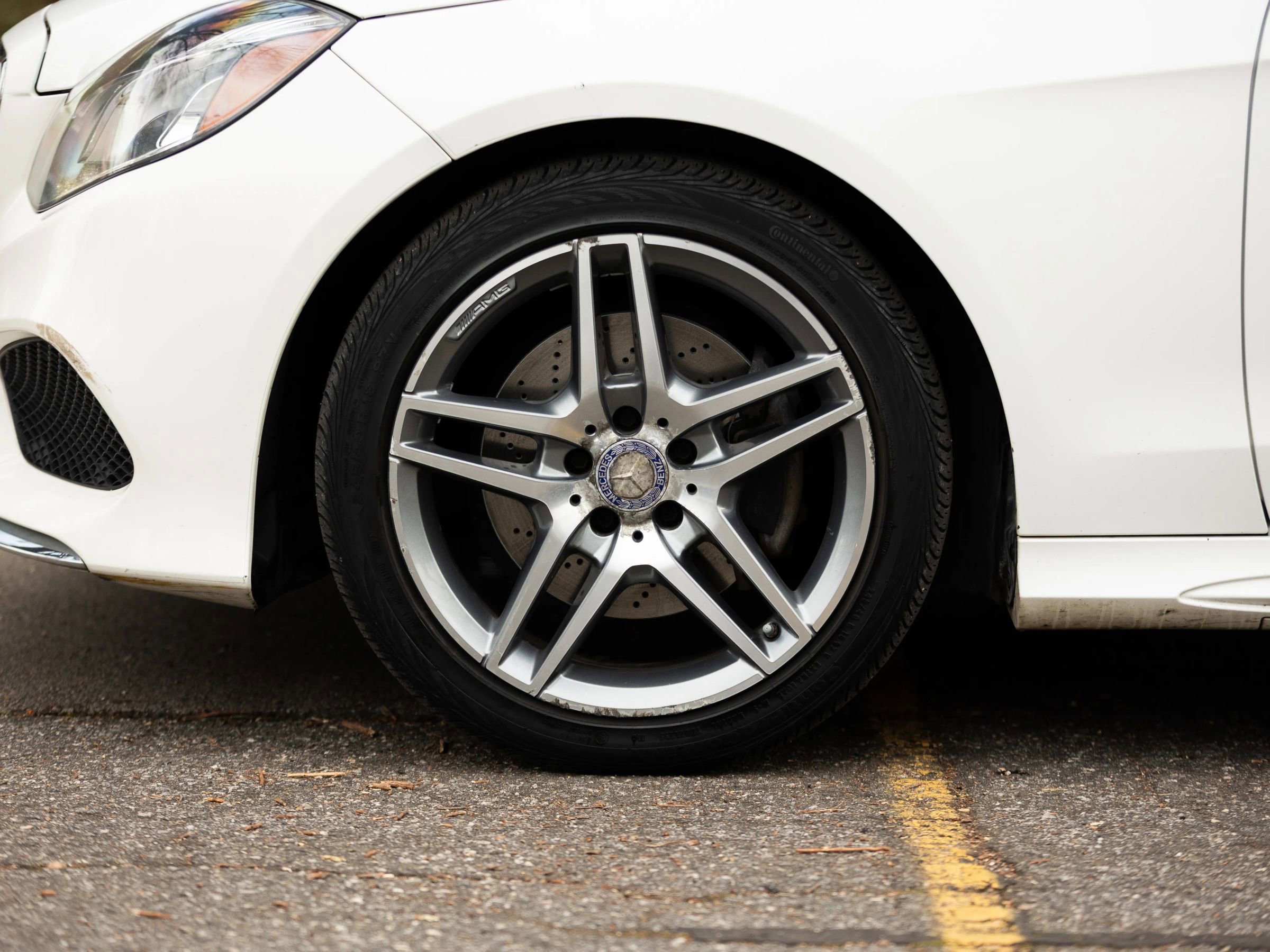 Used 2014 Mercedes-Benz E 350 4MATIC Sedan image 11