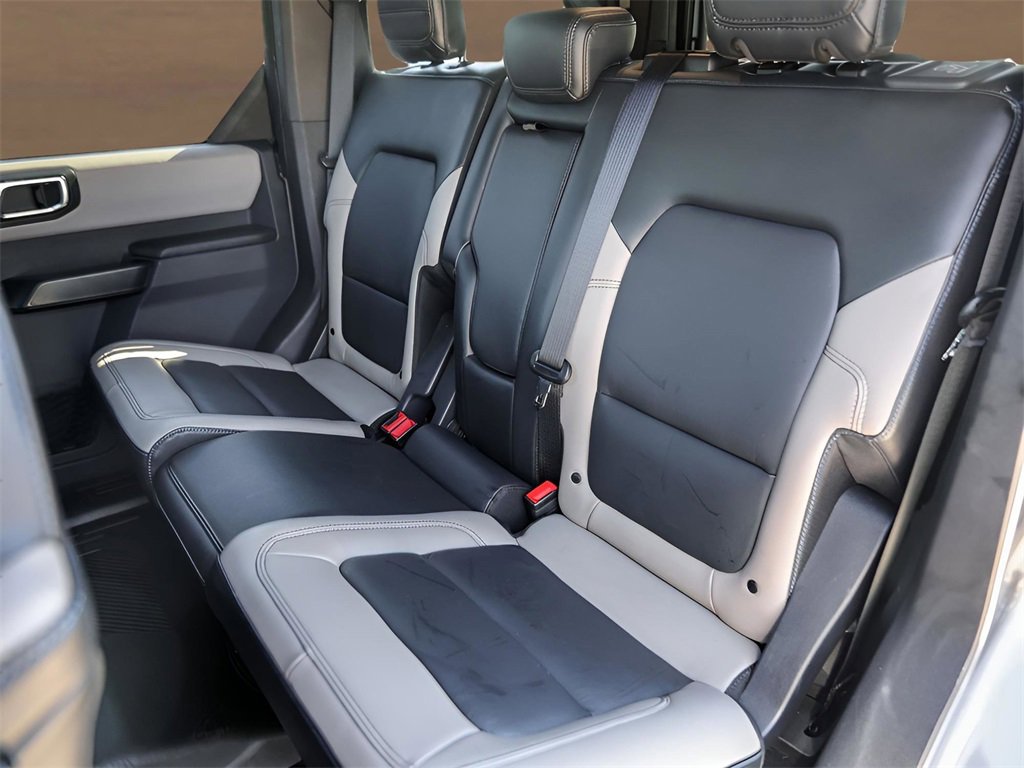 Used 2024 Ford Bronco Wildtrak image 25