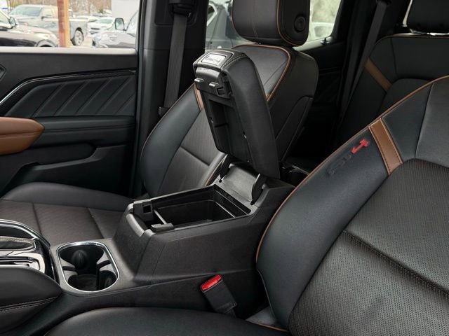 Used 2023 GMC Canyon AT4 w/ AT4 Premium Package image 30