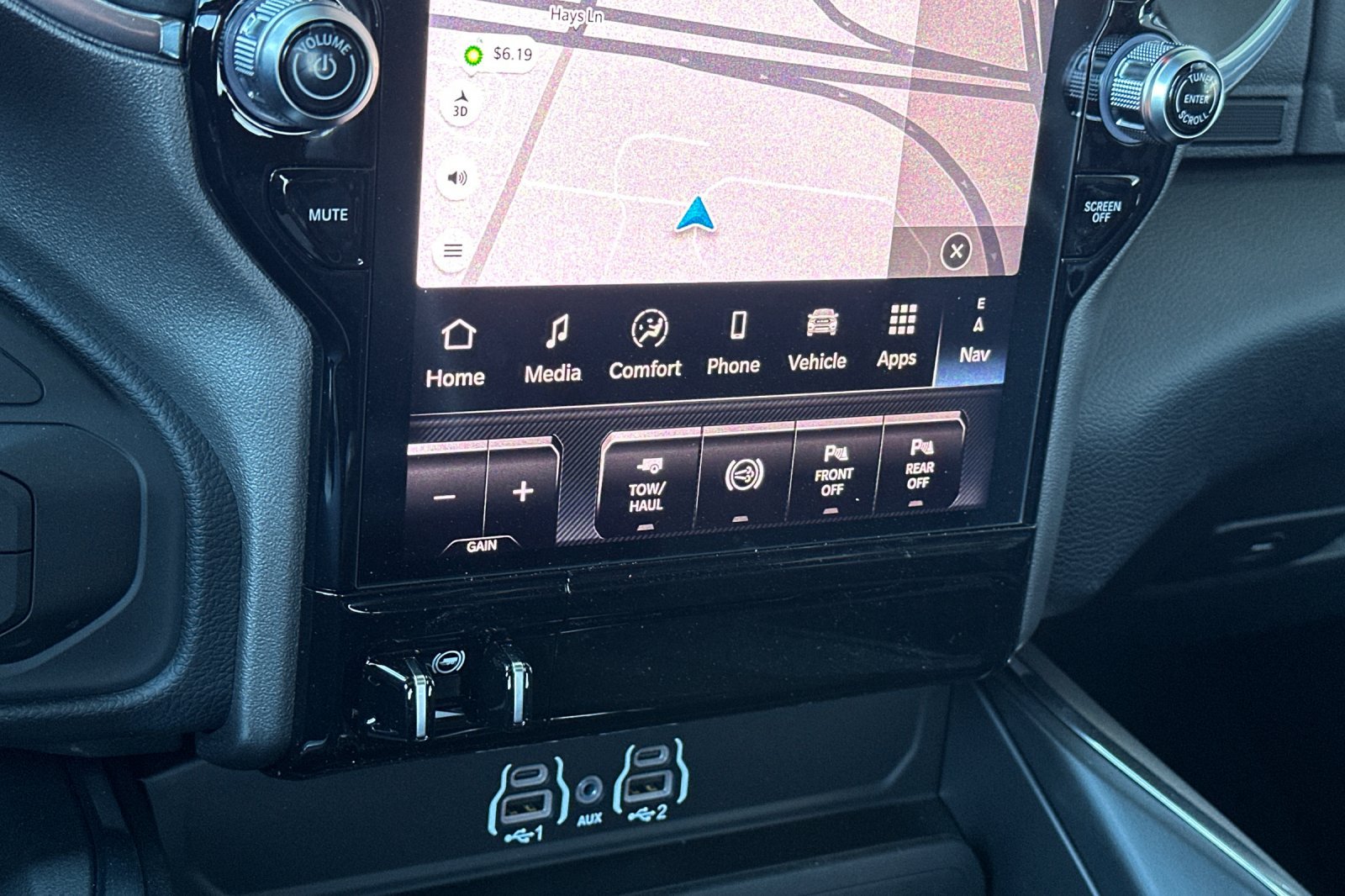 New 2026 RAM 2500 Laramie AWD/4WD image 19