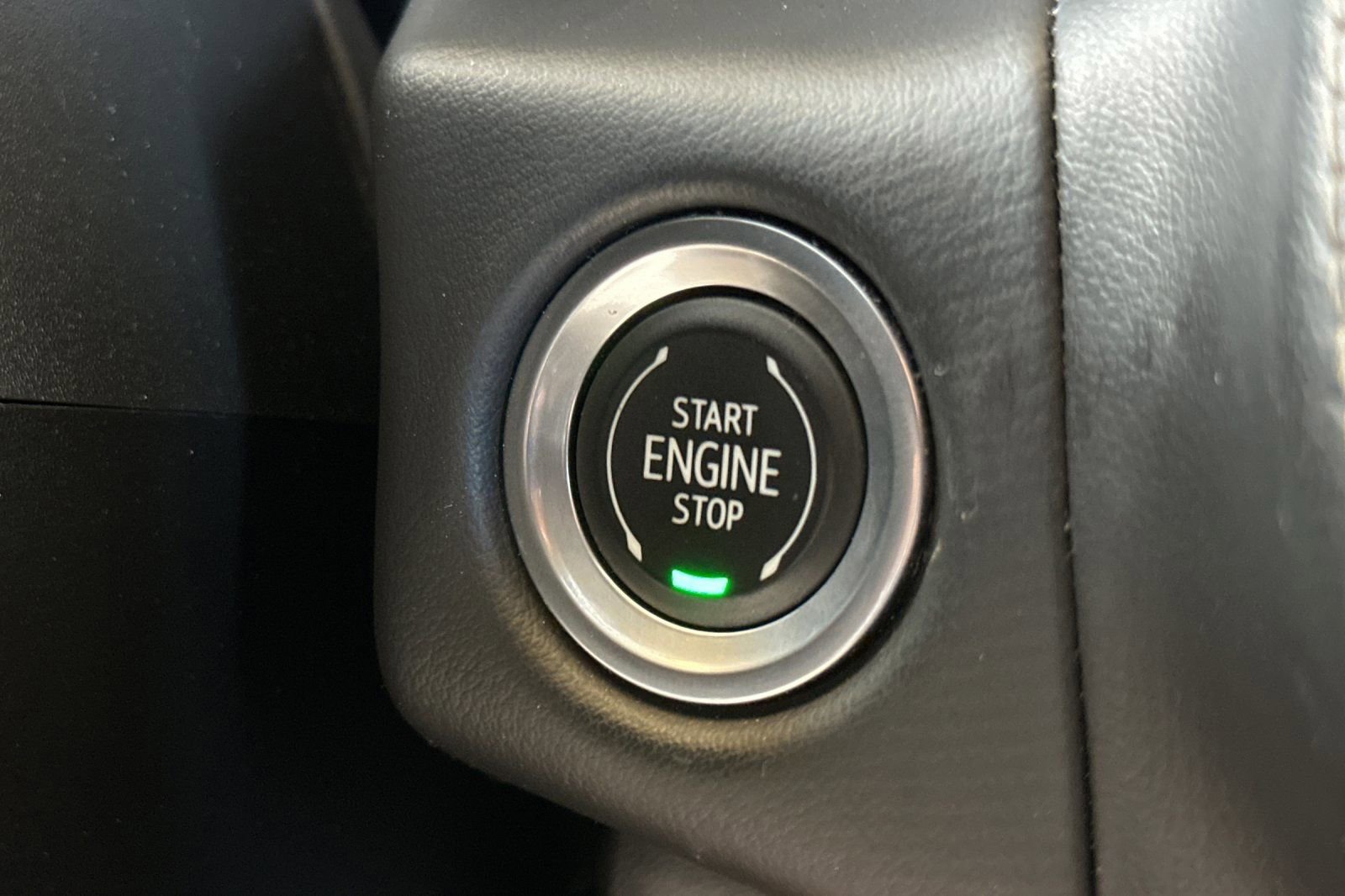 Certified 2023 GMC Yukon XL SLT w/ SLT Premium Package RWD image 25