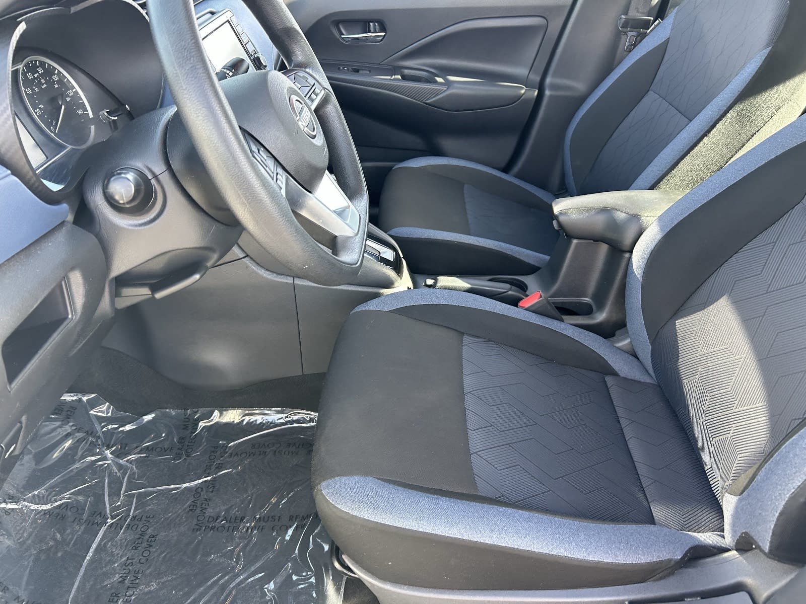 Used 2025 Nissan Versa SV FWD image 22