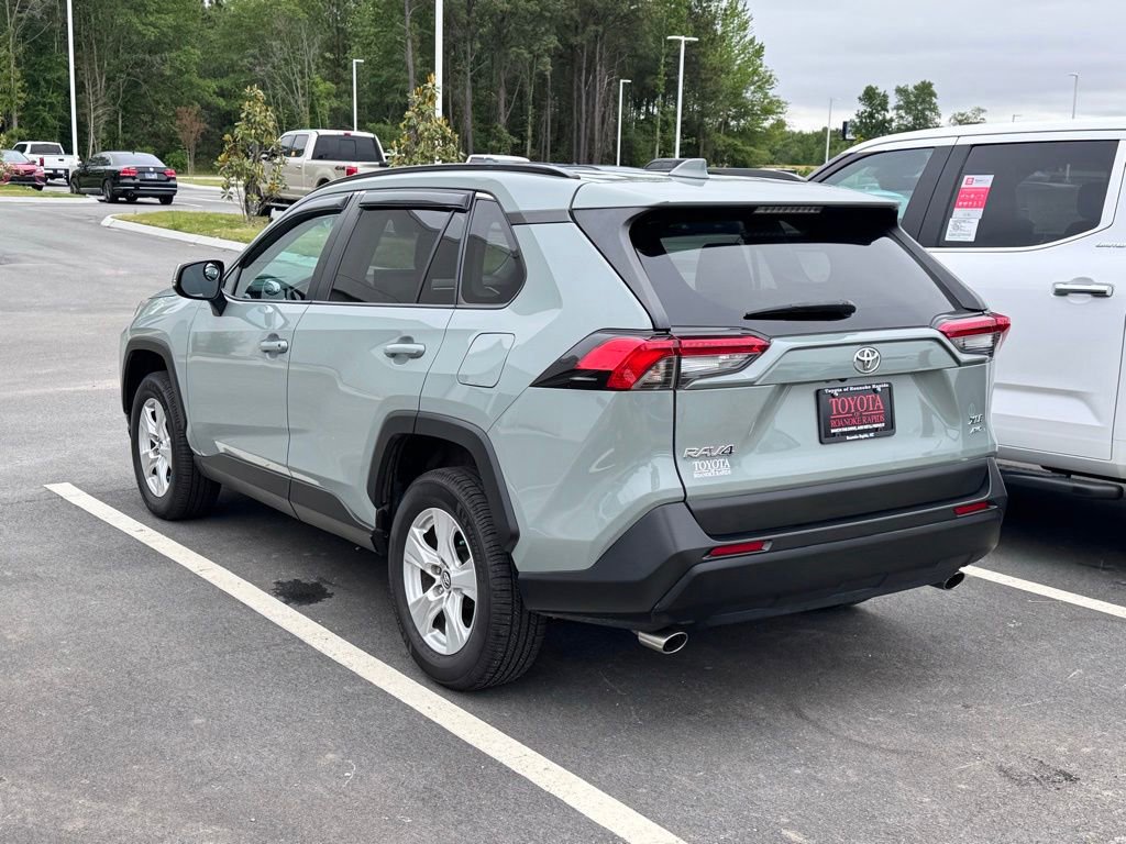 Used 2020 Toyota RAV4 XLE w/ Convenience Package AWD/4WD image 7