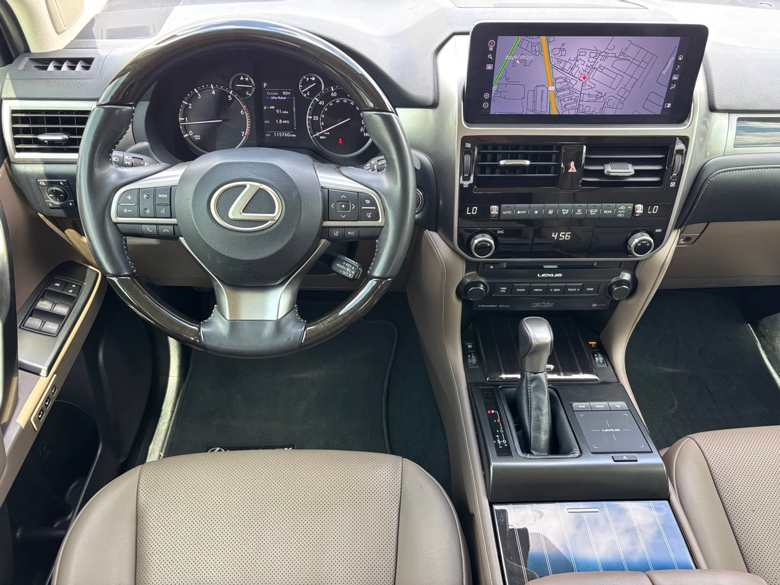 Used 2023 Lexus GX 460 Premium w/ Accessory Package AWD/4WD image 16