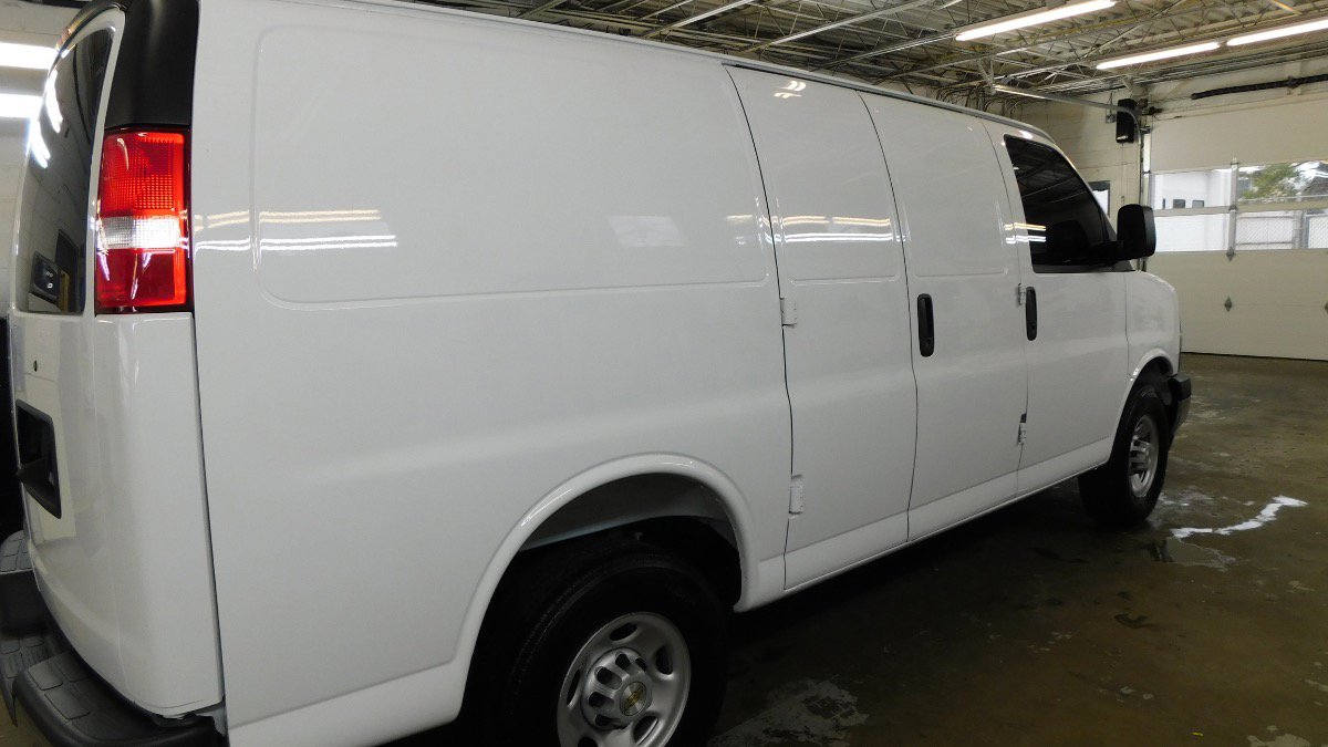 Used 2025 Chevrolet Express 2500 w/ Driver Convenience Package image 2