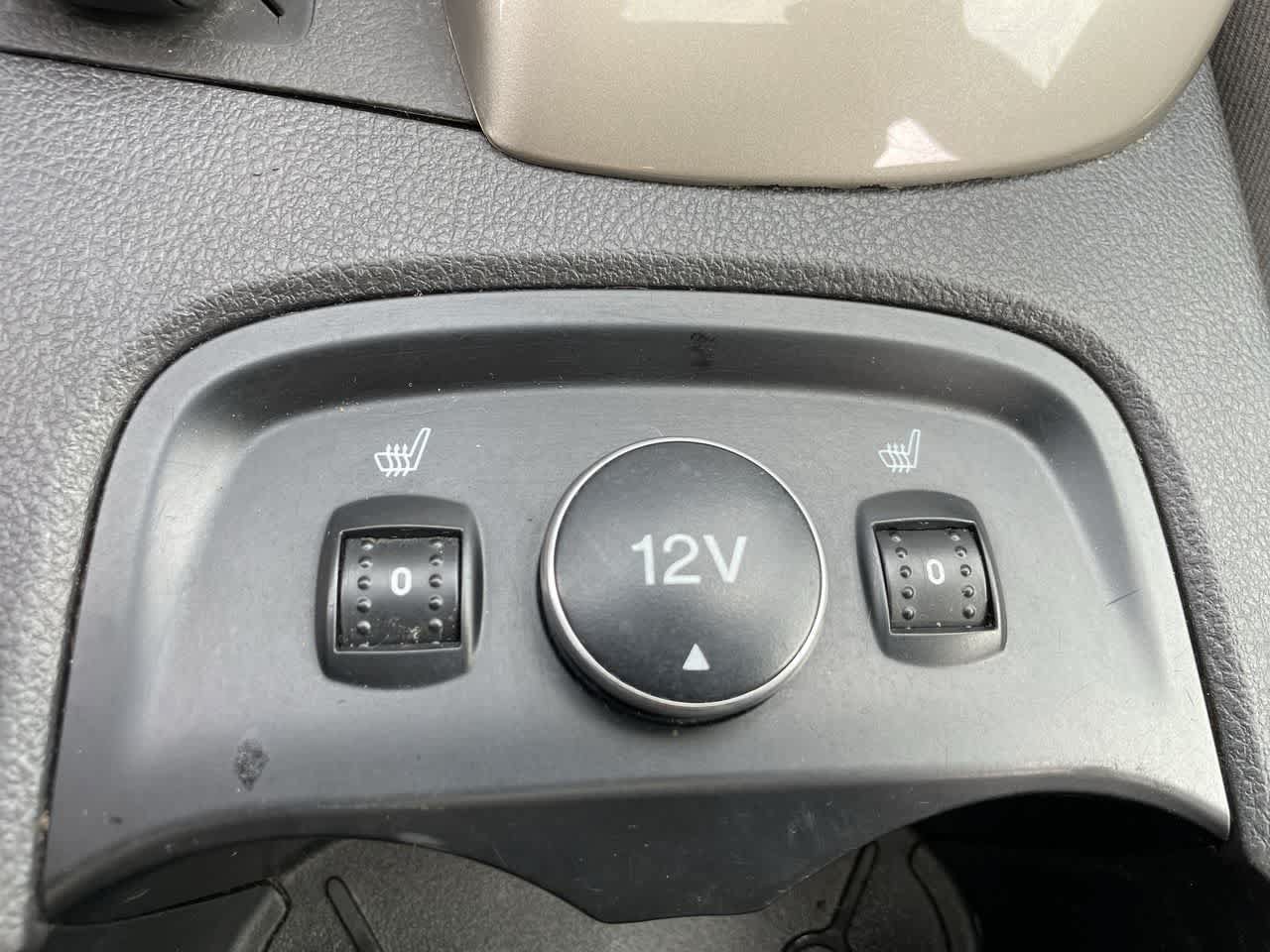 Used 2012 Ford Focus SEL FWD image 21