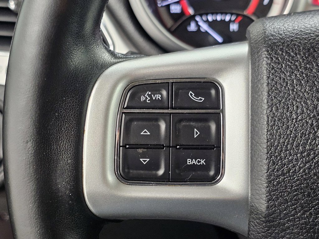 Used 2017 Dodge Journey SXT FWD image 31