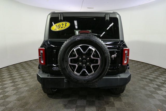 Used 2023 Ford Bronco Outer Banks image 9