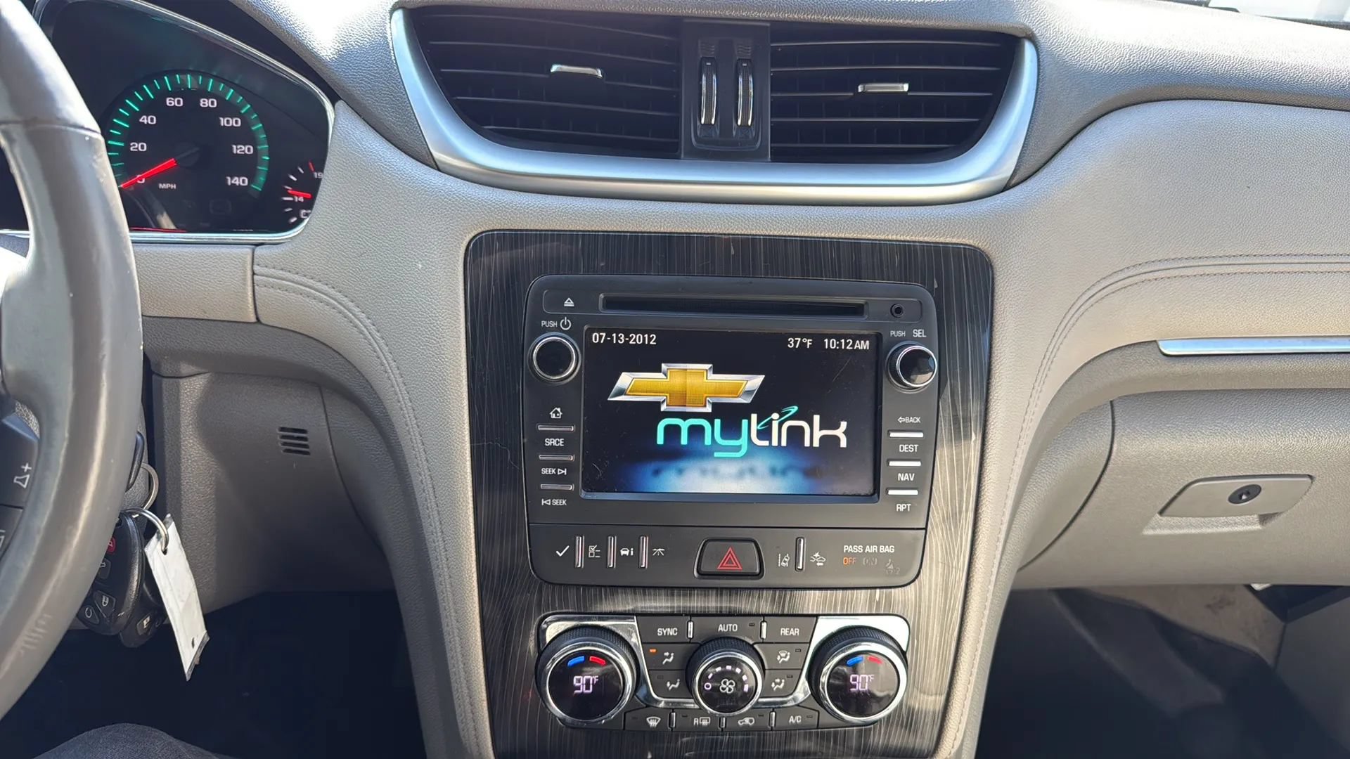 Used 2016 Chevrolet Traverse LTZ AWD/4WD image 17