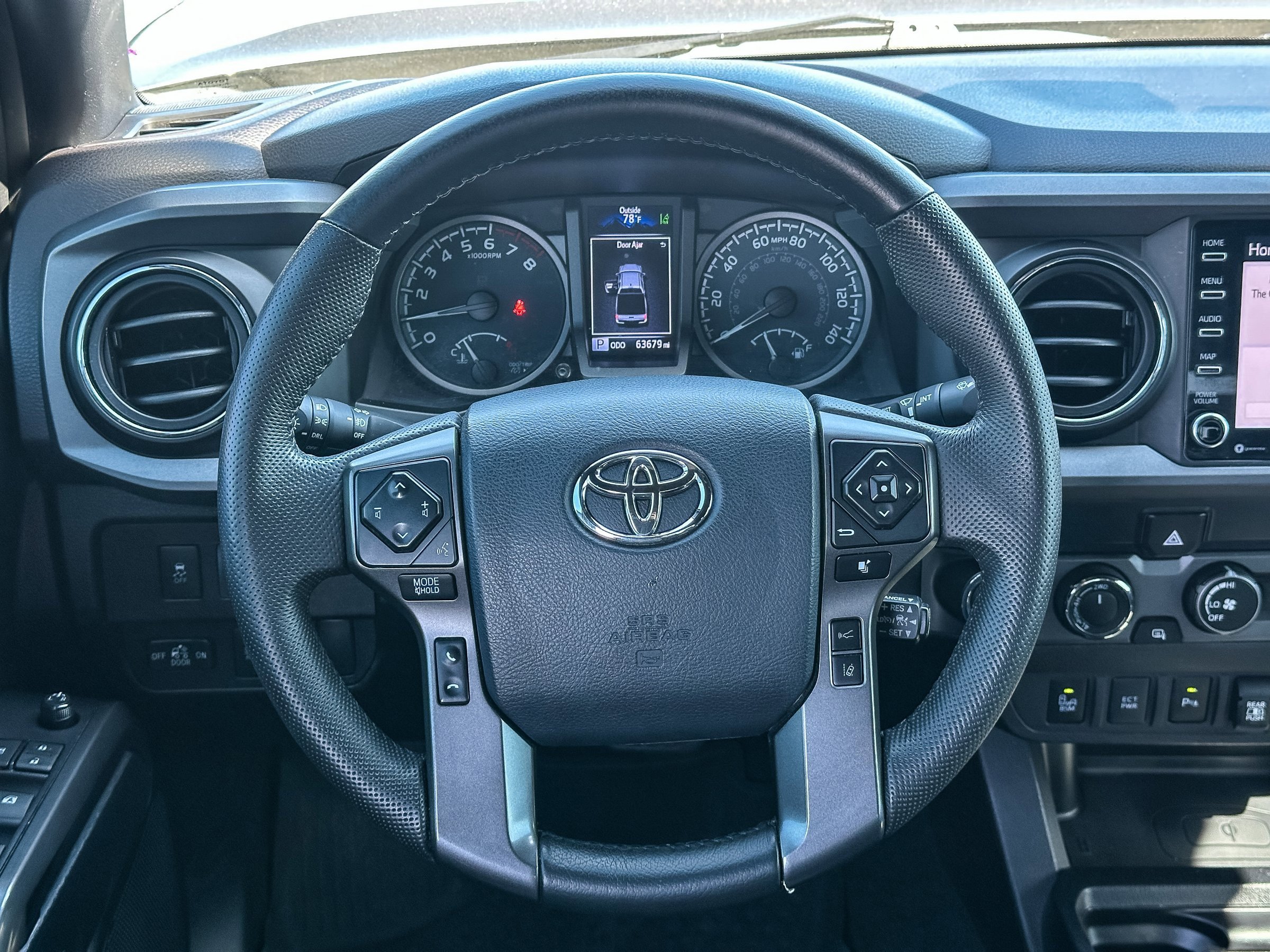 Used 2020 Toyota Tacoma TRD Off-Road w/ Technology Package image 21