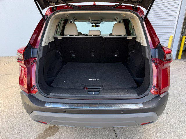 Certified 2023 Nissan Rogue SV AWD/4WD image 45