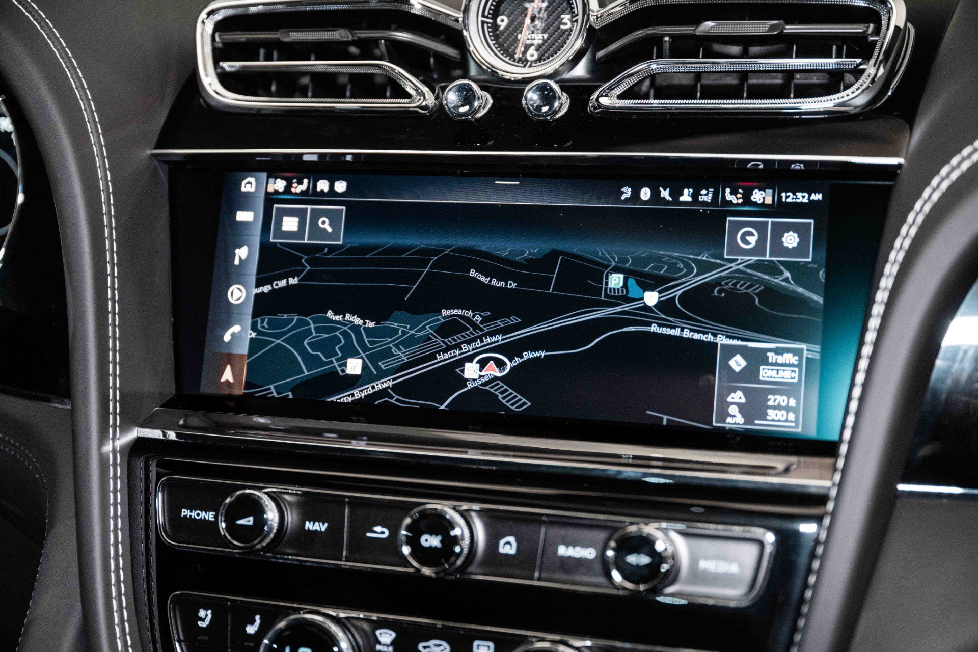 Certified 2024 Bentley Bentayga AWD/4WD image 34