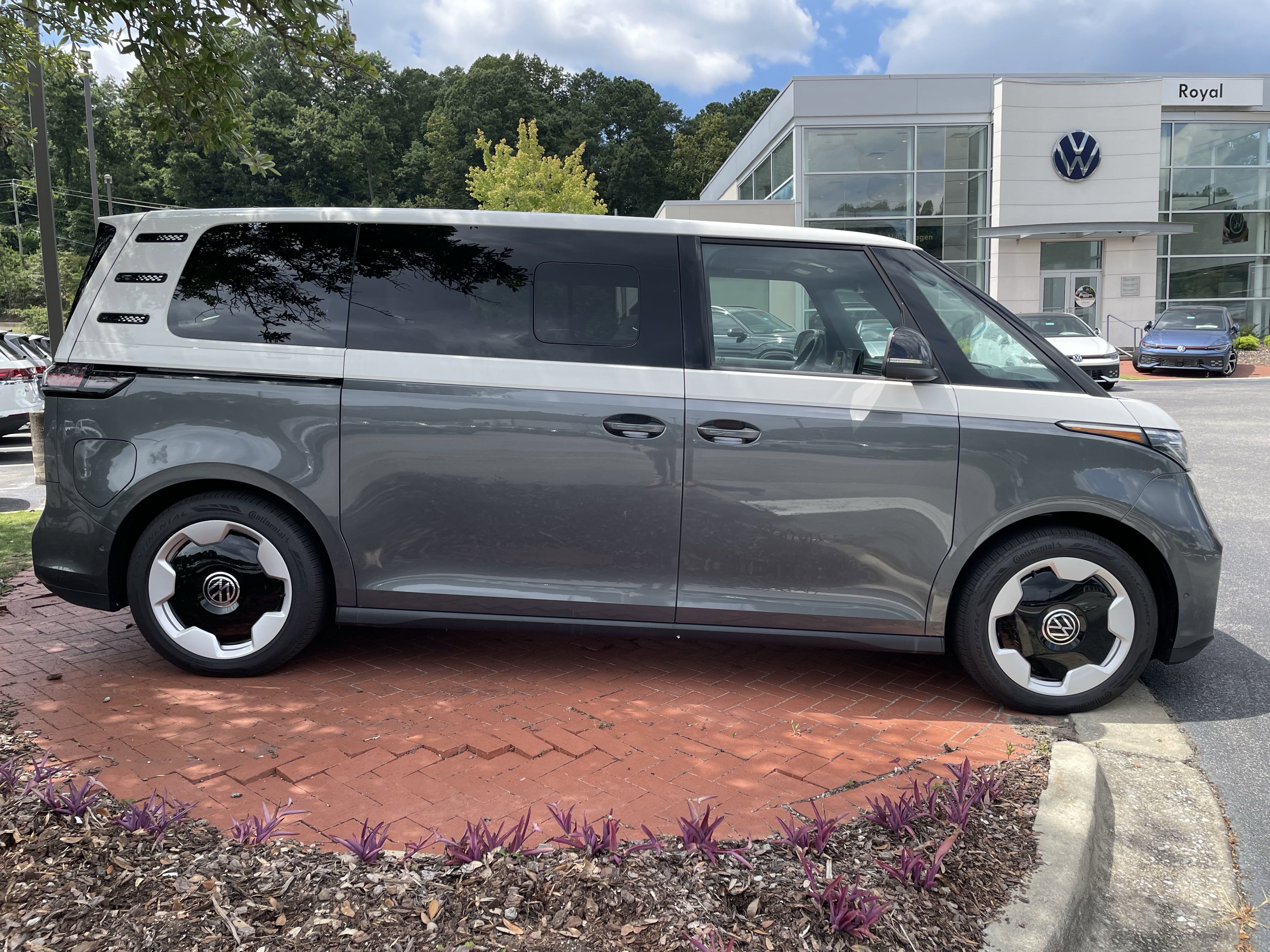 New 2025 Volkswagen ID. Buzz Pro S Plus image 4