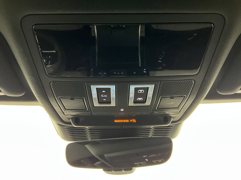 Used 2026 Land Rover Range Rover Evoque Dynamic SE AWD/4WD image 12