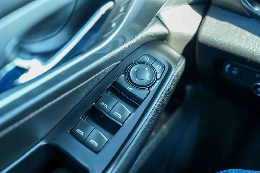 Used 2018 Chevrolet Traverse LT image 30