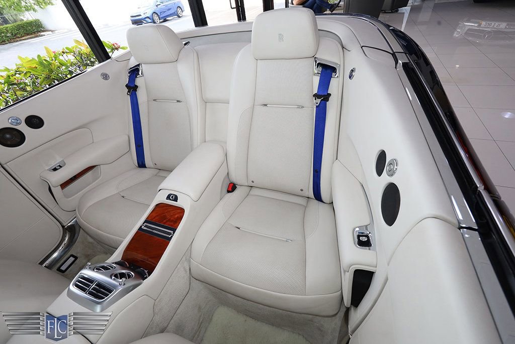 Used 2016 Rolls-Royce Dawn RWD image 16