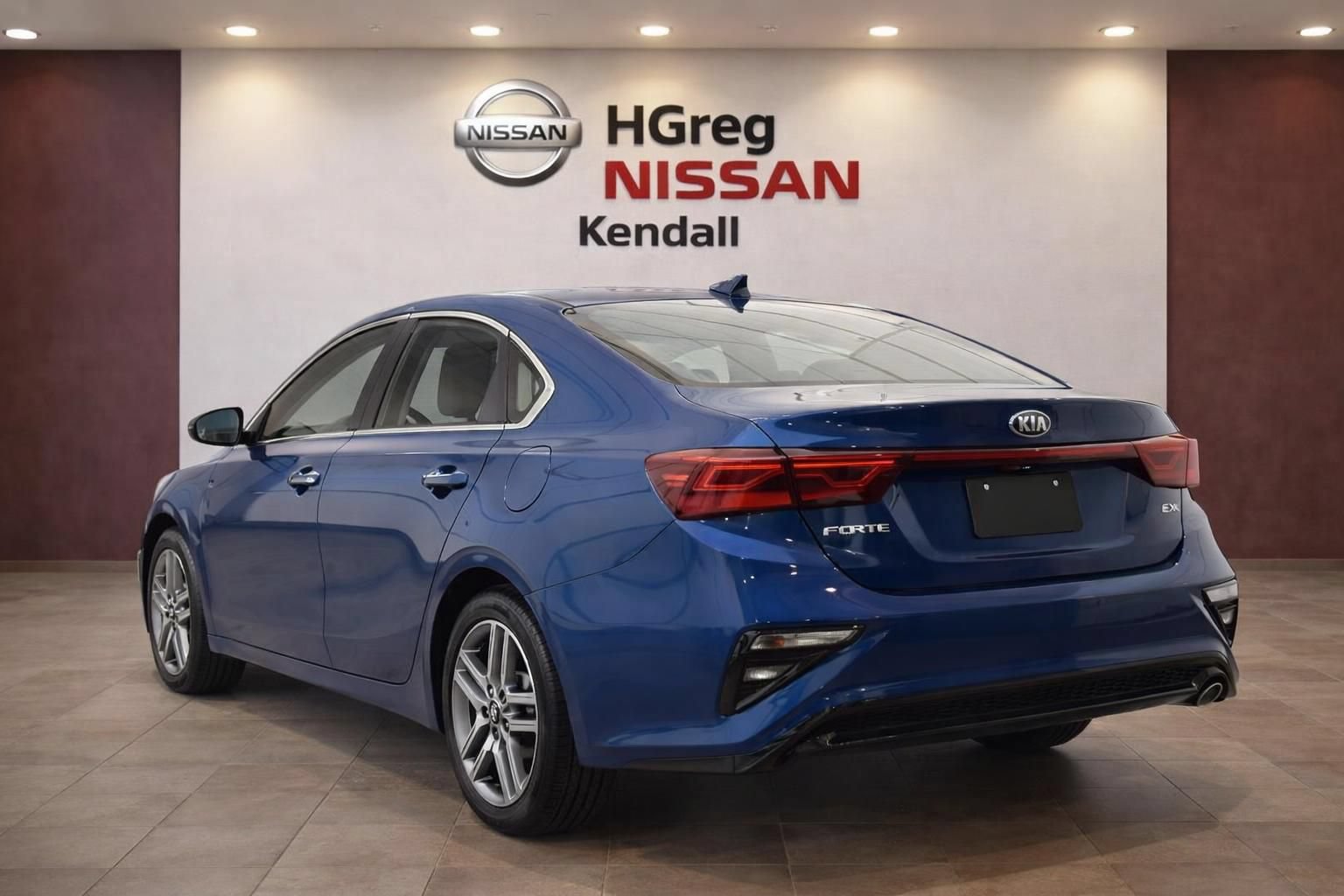 Used 2021 Kia Forte EX FWD image 2
