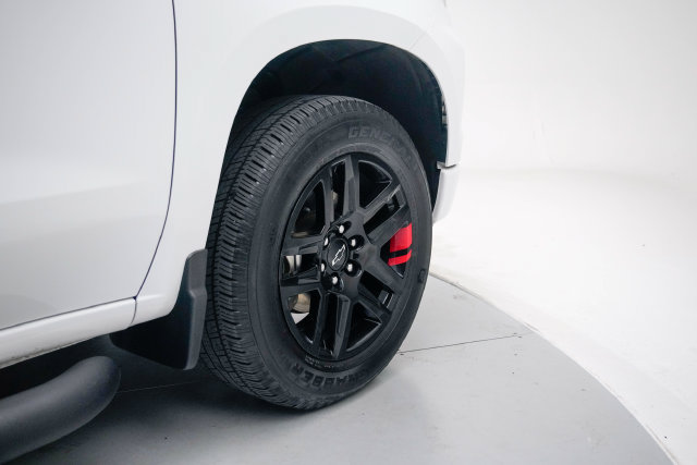 Used 2024 Chevrolet Silverado 1500 RST w/ Redline Edition AWD/4WD image 21