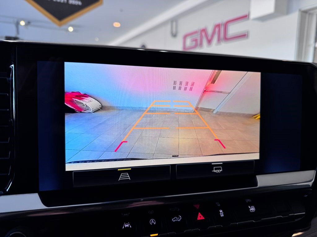 Certified 2026 Chevrolet Silverado 1500 LT image 24