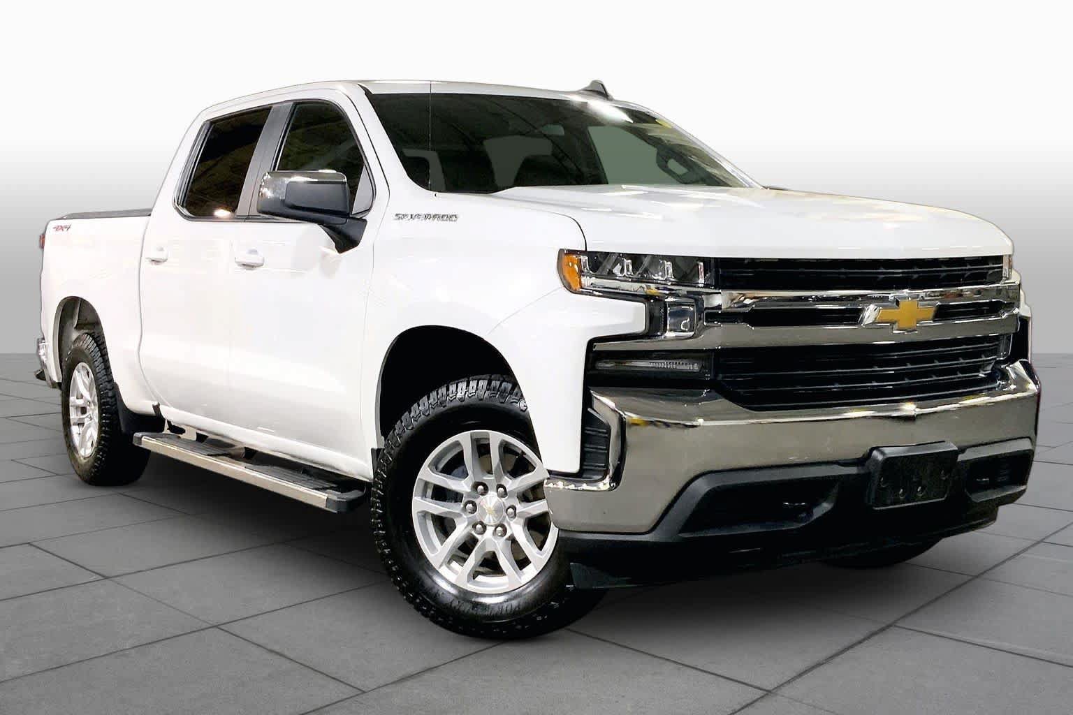 Used 2021 Chevrolet Silverado 1500 LT AWD/4WD image 3