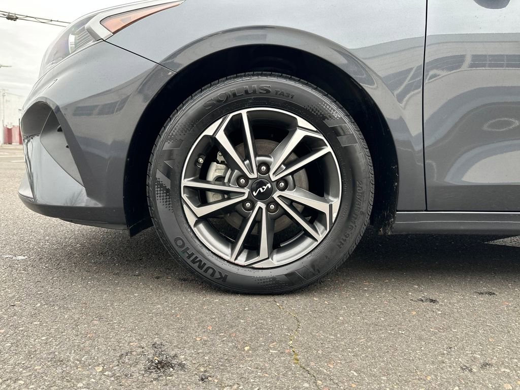 Used 2023 Kia Forte LXS image 14