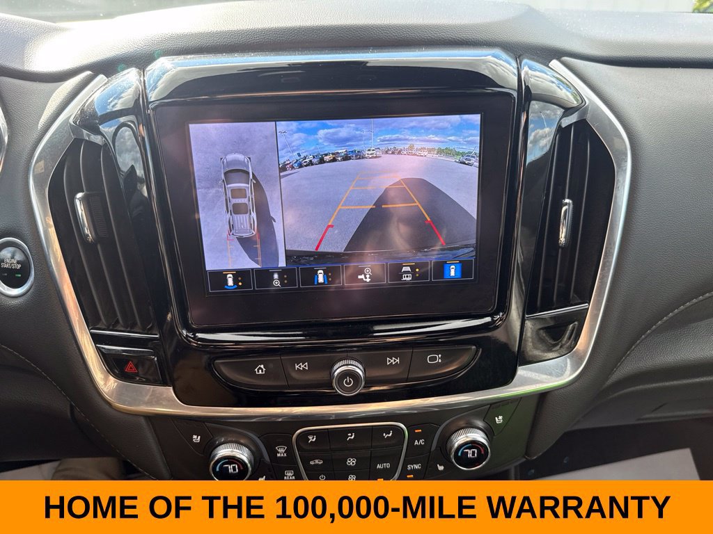 Used 2023 Chevrolet Traverse High Country AWD/4WD image 17