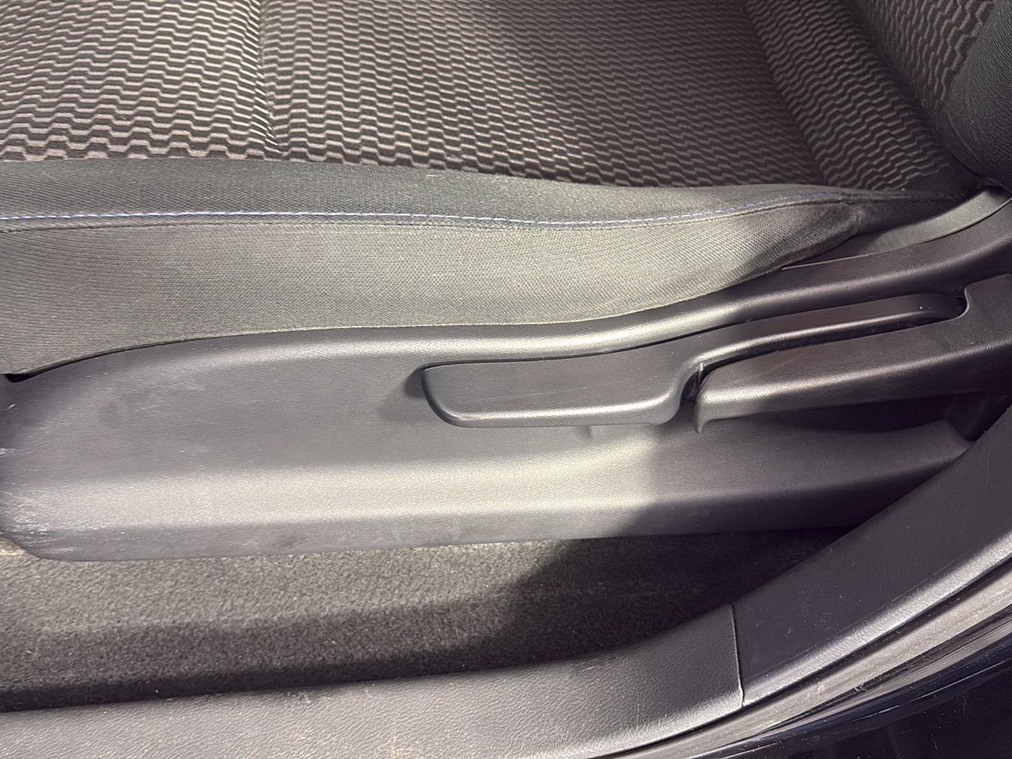 Used 2015 Nissan Leaf S w/ Charge Package image 24