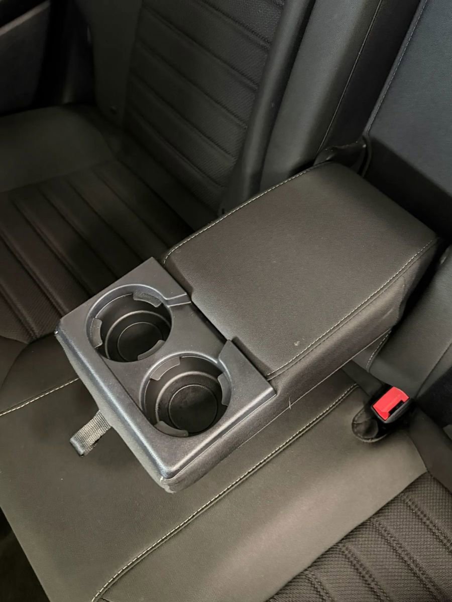 Used 2020 Ford Fusion SE FWD image 28