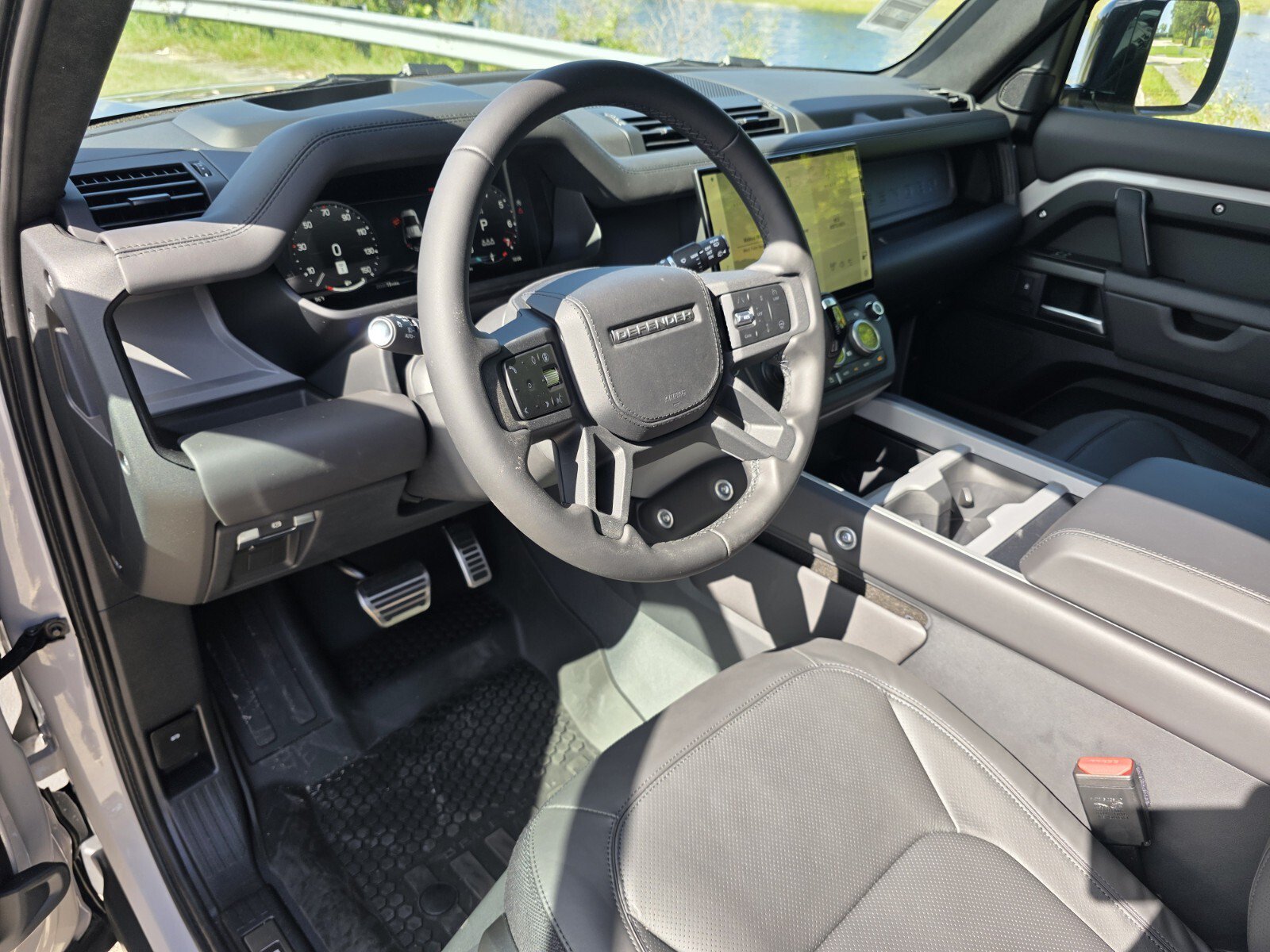 New 2026 Land Rover Defender 110 X AWD/4WD image 11