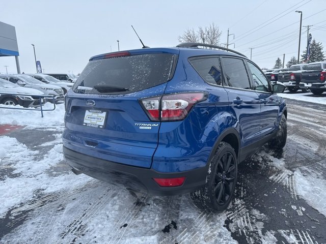 Used 2017 Ford Escape Titanium image 3