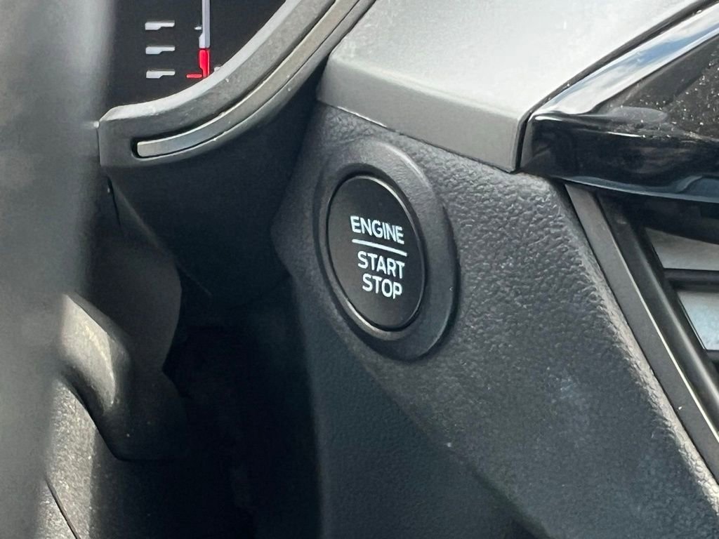 Used 2023 Ford Escape Active image 32