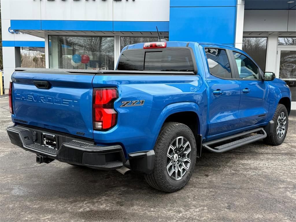 Used 2024 Chevrolet Colorado Z71 w/ Z71 Convenience Package 2 image 5
